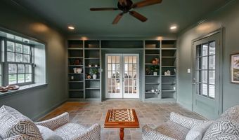 2221 Olive St, Baton Rouge, LA 70806
