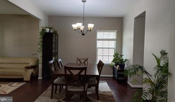 25501 EMERSON OAKS Dr, Aldie, VA 20105