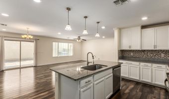 139 E BLUEJAY Dr, Chandler, AZ 85286