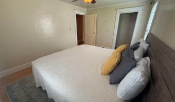 164 7th St, Bangor, ME 04401