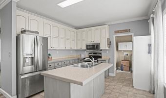 706 Beverly Hills Rd, Camden, SC 29020