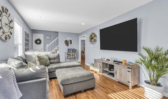 808 Beach Ave, Beachwood, NJ 08722