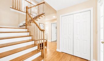 323 Oakhill Ave, Attleboro, MA 02703