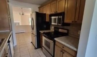 60 Saddle Grn B, North Providence, RI 02904