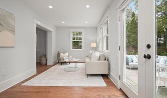3118 17TH St N, Arlington, VA 22201