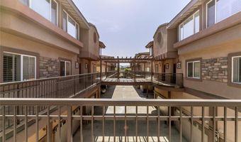 5241 Colodny Dr 301, Agoura Hills, CA 91301