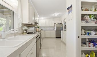 1349 27th Pl, Bell, FL 32619