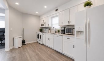 149 HOBART Ave, Bayonne, NJ 07002