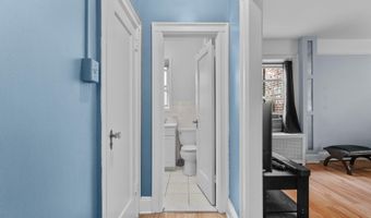 122 W 39TH St A4, Bayonne, NJ 07302