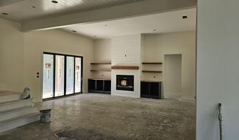 3076 Avilla Manor Trl, Alexander, AR 72002