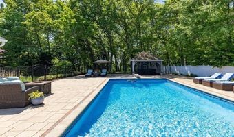 64 Princeton Ave, Andover, MA 01810