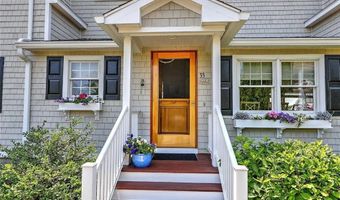 33 Withington Rd, Narragansett, RI 02882