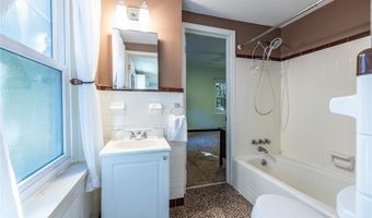 1067 Hess Dr, Avondale Estates, GA 30002