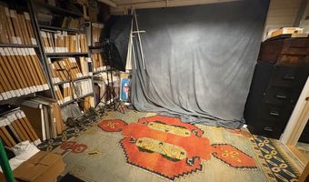 30 Bradford St, Bristol, RI 02809