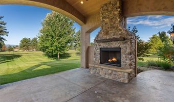 320 Chapman Ln, Bigfork, MT 59911