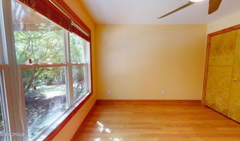 245 Lakeside Dr, Aberdeen, NC 28315