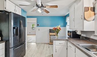 122 Southwick St, Agawam, MA 01030