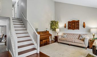 726 HILLCREST Dr, Annapolis, MD 21409