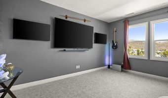 1915 Hazel Nut Ct, Agoura Hills, CA 91301