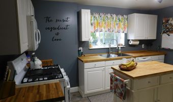 17 19 Boynton St, Bangor, ME 04401