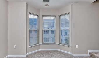 5832 COWLING Ct, Alexandria, VA 22304