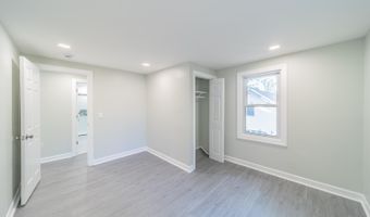 901 Palmer Ave, Holmdel, NJ 07733