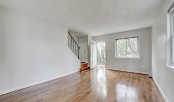 5813 FIFER Dr, Alexandria, VA 22303