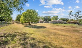 1402 King St, Weatherford, TX 76086