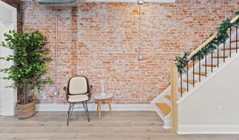 102 S Ocean Ave, Atlantic City, NJ 08401