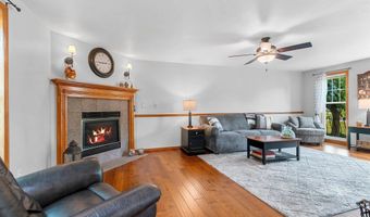 N254 MEADOWBREEZE Court, Appleton, WI 54915