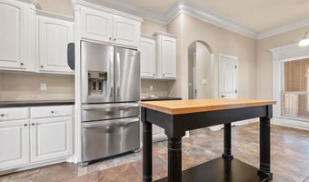164 Crystal Lake Rd, Austin, AR 72007