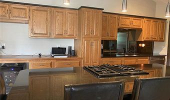 1688 Chatham Ave, Arden Hills, MN 55112