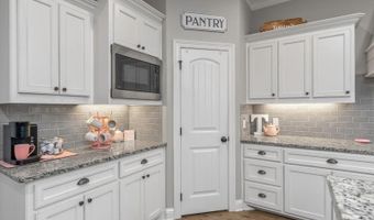 408 Halifax Cir, Benton, LA 71006