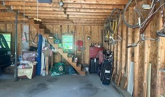 28 Charles St, Belfast, ME 04915