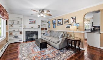 65 Baldwin Rd, Billerica, MA 01821