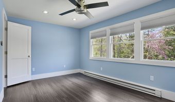 28 Alan Rd, Danbury, CT 06810