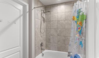 2825 Dillon Dr, Ann Arbor, MI 48105