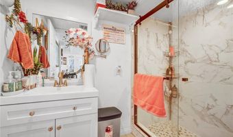 1341 S Pembrooke Ln, Anaheim, CA 92804