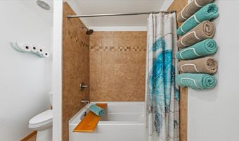 317 7th St, Benton City, WA 99320