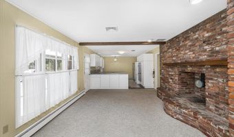 11 Strawberry Hill Rd, Bedford, NH 03110