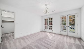 135 Staghound Ct, Alpharetta, GA 30005