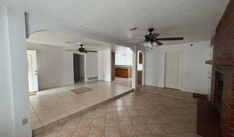 316 S Sixth St, Anthony, TX 79821