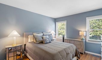 15 EATON Pl, Bear, DE 19701