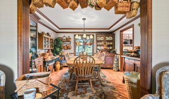17 Pine Grove Dr, Batesville, IN 47006