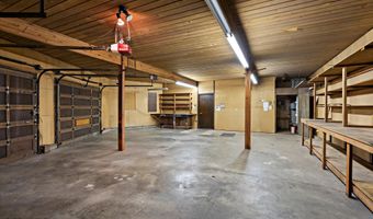 3809 Katmai Cir, Anchorage, AK 99517