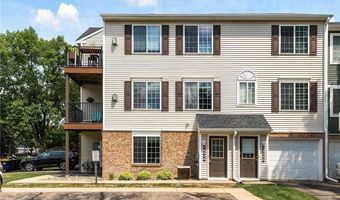 15548 Float Ln 104, Apple Valley, MN 55124