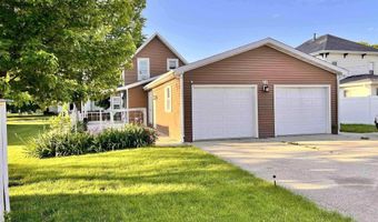 402 Cass St, Adair, IA 50002