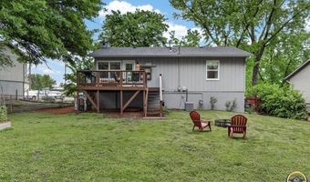 211 W 4th St, Auburn, KS 66402