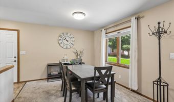 5414 Schubert St, Ames, IA 50014