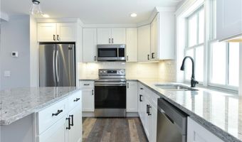 6 Maple Lake Farm Road Rd E, Charlestown, RI 02813
